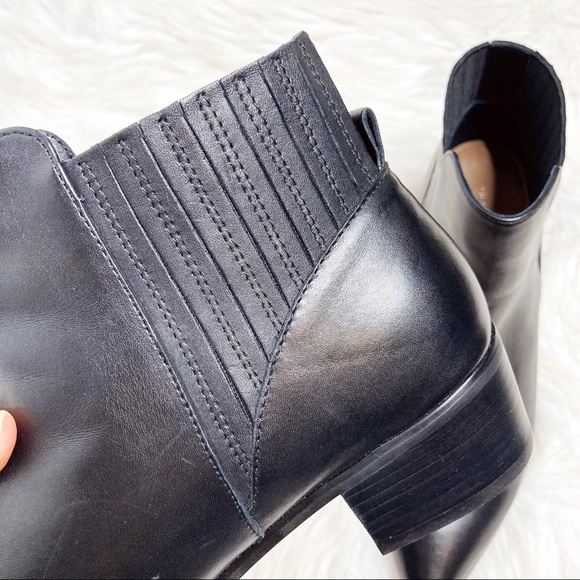 HALOGEN Skylar Leather Pointy Toe Chelsea Bootie - Picture 8 of 11